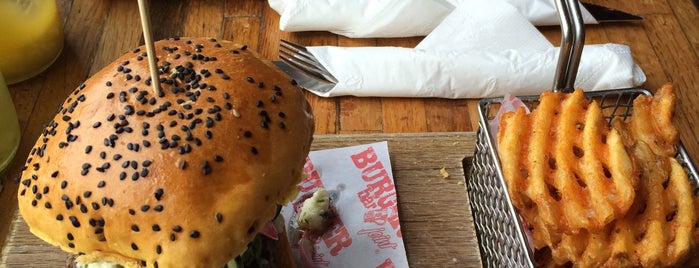 Burger Bar Joint is one of Lさんの保存済みスポット.
