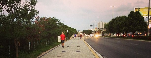 Calçadão da Roberto Freire is one of Roteiro Natal.