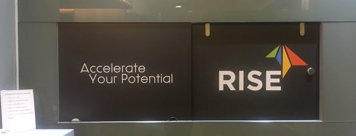 Rise Academy is one of Tempat yang Disukai Yodpha.