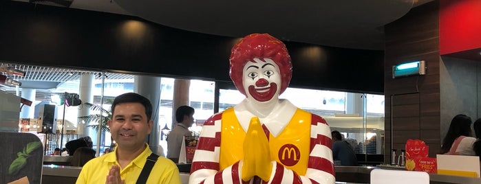 McDonald's is one of Lugares favoritos de Shank.