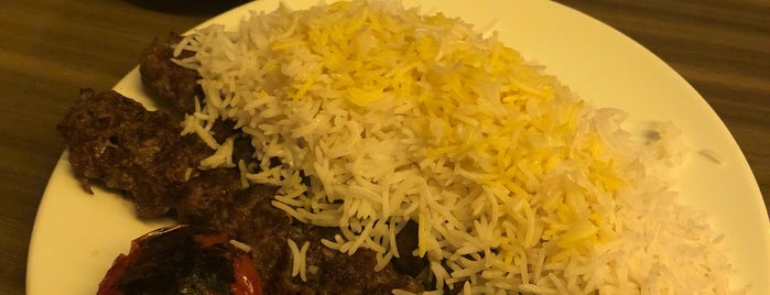 Hossein's Persian Kebab is one of Orte, die Shank gefallen.