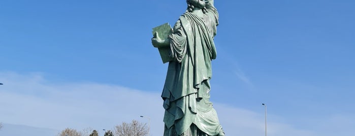 Statue de la Liberté is one of Muu maailma.