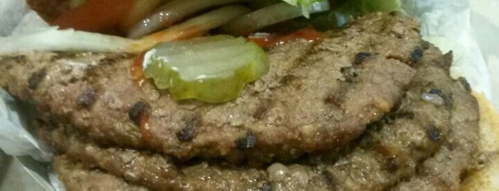 Burger King is one of Locais curtidos por Hamilton.