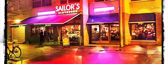 Sailor's is one of Dmitriyさんのお気に入りスポット.