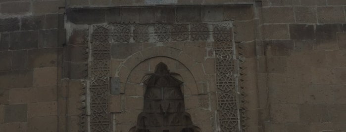 Akçe Gizlenmez (Taş) Camii is one of Konya Meram Mescit ve Camileri.