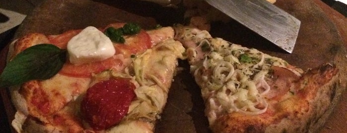A Dita Pizza is one of #dicavegetariana.