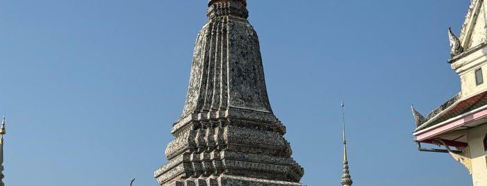 พระอุโบสถ วัดอรุณราชวราราม is one of Тайланд.
