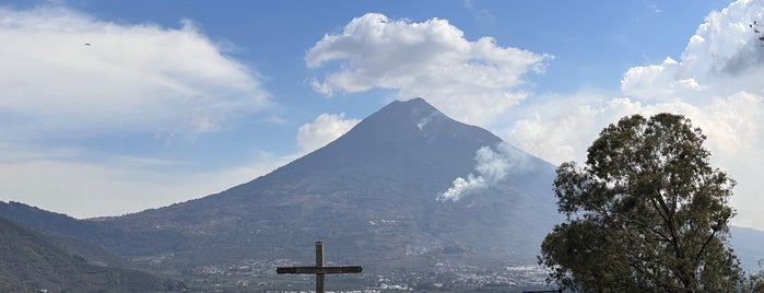 Cerro De La Cruz is one of Guatemala-Belize-Mexiko.