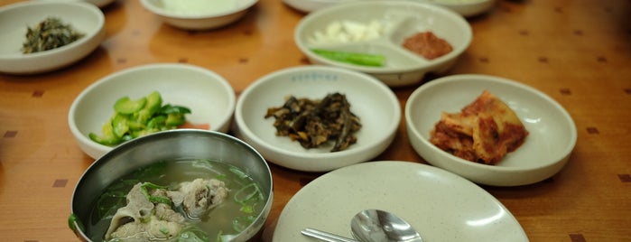 송정떡갈비 is one of 쇠고기.