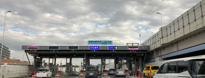 Shimura Toll Gate is one of 高速道路.