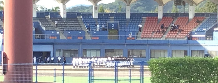 東広島運動公園野球場 (東広島アクアスタジアム) is one of baseball stadiums.