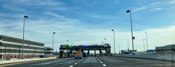 Ichikawa Toll Gate is one of 高速道路.