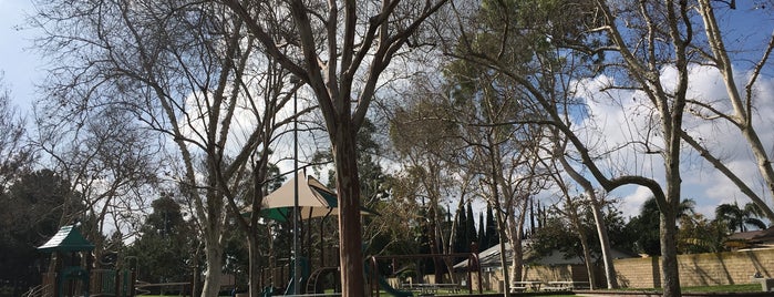 Willows Park is one of Irvine Parks.
