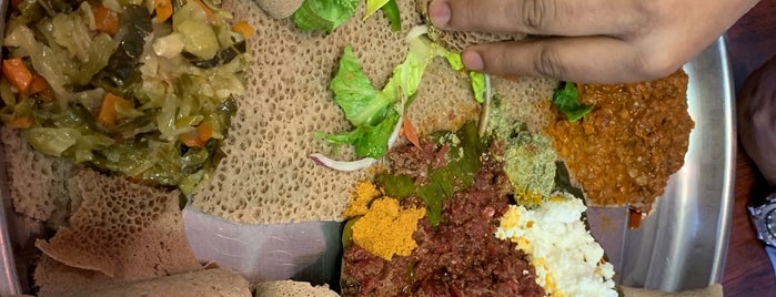 Bahel Ethiopian Cuisine is one of สถานที่ที่ Phil ถูกใจ.
