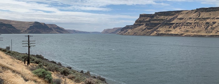 Columbia River is one of National Parks.