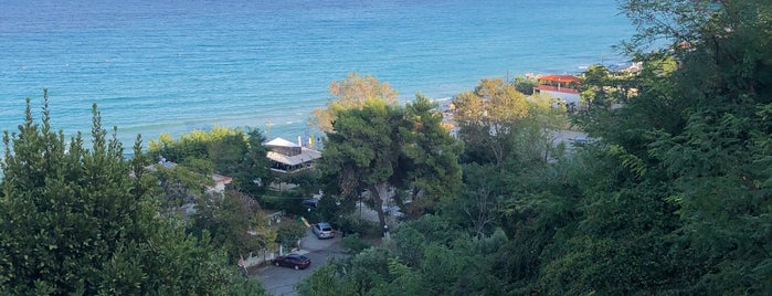 Blue Seaside Bar is one of Locais salvos de HY Harika Yavuz.