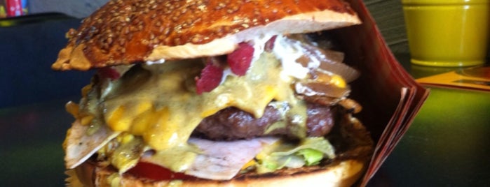 Original Tommys Burger&Rolls is one of Samet : понравившиеся места.