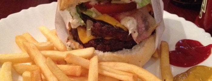 Ray Burguer & Grill is one of Gyn♥.