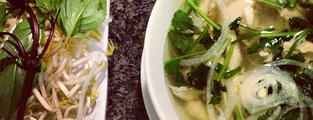 Love Pho N' Mor is one of VCRED Choice Awards 2013: Dining/Food.