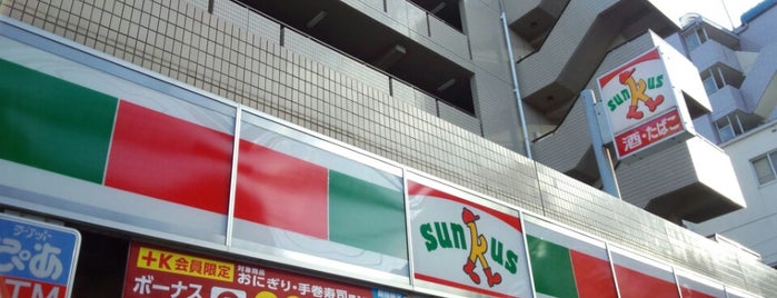 サンクス 杉並和泉店 is one of よく行くコンビニ.