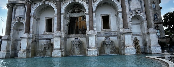Fontana dell'Acqua Paola is one of Locais curtidos por Carl.
