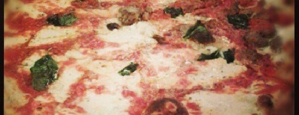 Juliana's Pizza is one of Brooklyn!.