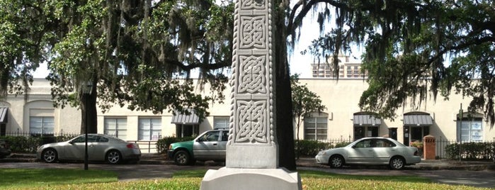 Emmett Park is one of Savannah.