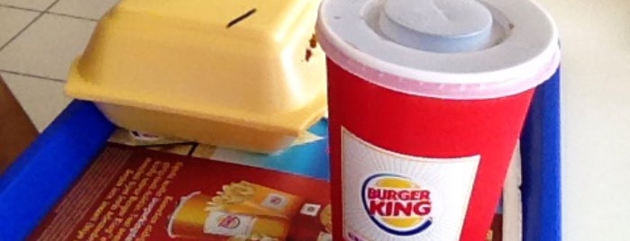 Burger King is one of Tempat yang Disukai Onur.