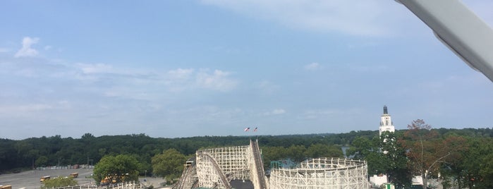 Dragon Coaster is one of ROLLER COASTERS 4.