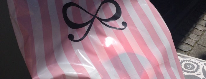 Hunkemöller is one of Shopping.