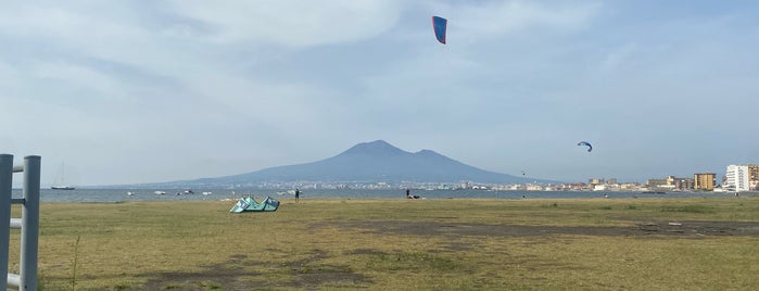 Lungomare di Castellammare di Stabia is one of Locali e posti preferiti.