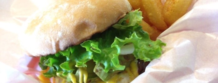 Teddy's Bigger Burgers is one of The lunch map around Omote-sando, Tokyo..