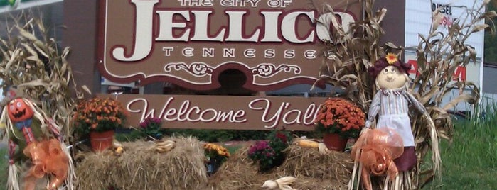 Jellico, TN is one of Marjorieさんのお気に入りスポット.