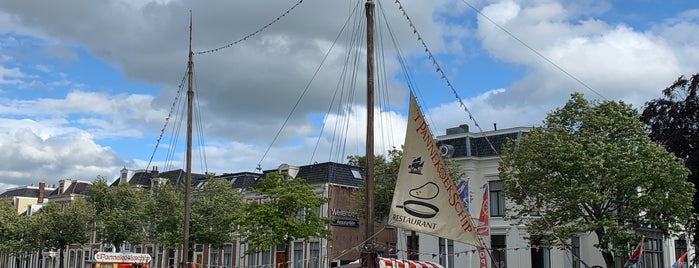 't Pannekoekschip is one of Leeuwarden.