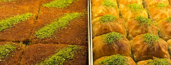 Hamdi Restaurant is one of Best Food, Beverage & Dessert in İstanbul.