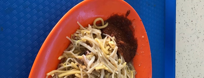 Hong Heng Fried Sotong Prawn Mee is one of Tempat yang Disukai Suan Pin.