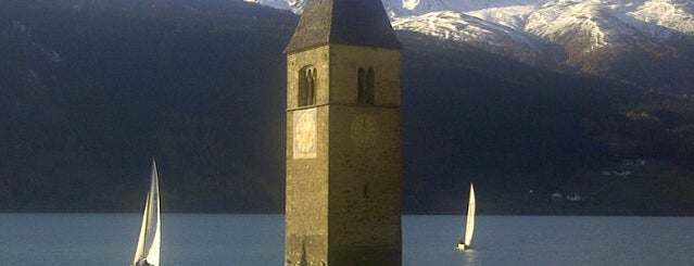 Reschensee / Lago di Resia is one of Lugares favoritos de Jörg.