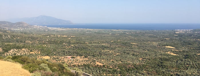 Μετέωρον is one of Samos.