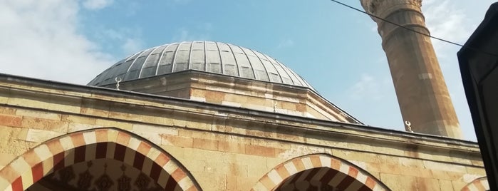 Kurşunlu Camii ve Külliyesi is one of สถานที่ที่ Elif ถูกใจ.