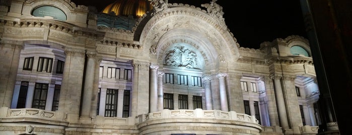 Palacio de Bellas Artes is one of สถานที่ที่ Dionisio ถูกใจ.