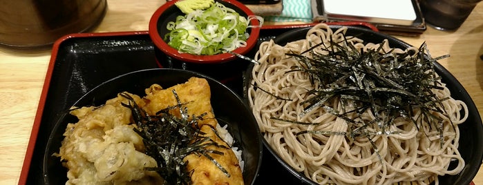長浜ラーメンまき 住吉店 is one of Visited Udon Noodle House.