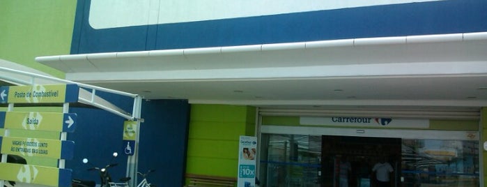 Carrefour is one of Tempat yang Disukai Wellyngton.