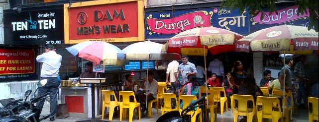 Hotel Durga is one of สถานที่ที่ Pushkar ถูกใจ.