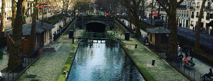 Canal Saint-Martin is one of Tempat yang Disukai Antoine.