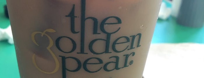 The Golden Pear Cafe is one of Lugares favoritos de Casey.