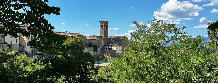 Castello di Poppi is one of Spoleto, Italy.