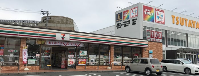セブンイレブン 久留米新合川店 is one of コンビニ3.