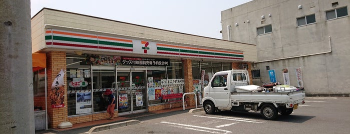 セブンイレブン 小豆島内海店 is one of セブンイレブン@香川県.