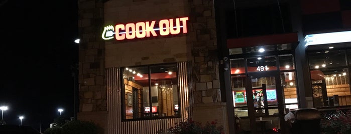 Cook Out is one of Tempat yang Disukai Ken.