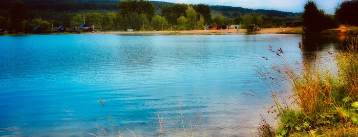 Красное озеро is one of Plaj.